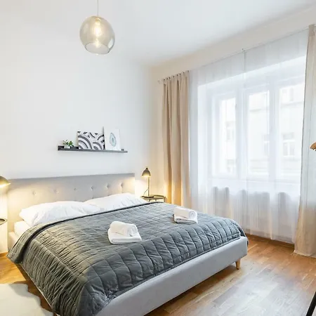 Apartmán Home Apartments